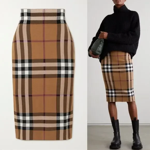 Burberry Kammie Check Pencil Skirt in Birch Brown - Picture 3 of 17